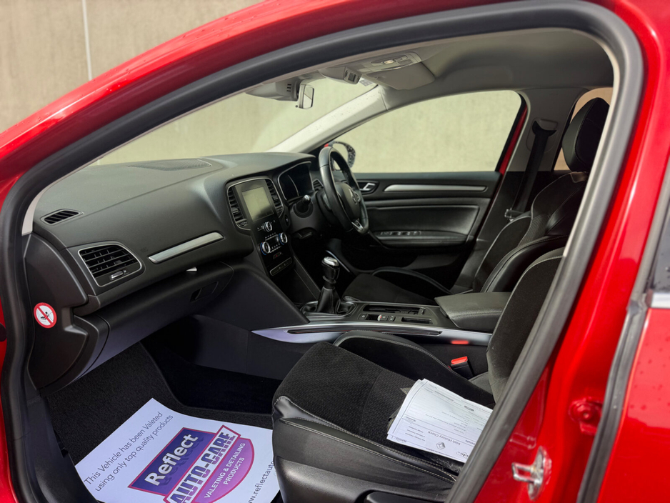 Renault Megane 1.5 DCI 110 GT LINE NAV EDC — thumbnail 8
