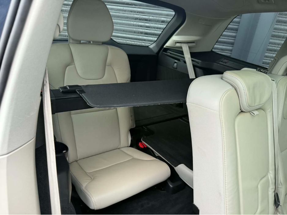 2023 Volvo XC90 2L Petrol Plug-in Hybrid For Sale Images