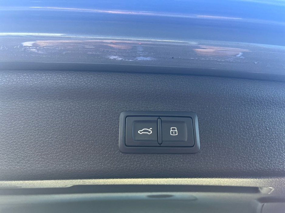 2022 Audi Q3 2L Diesel For Sale Images