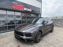 Porsche Cayenne CAYENNE ESTATE E-HYBRID 5DR TIPTRONIC S 519 BHP