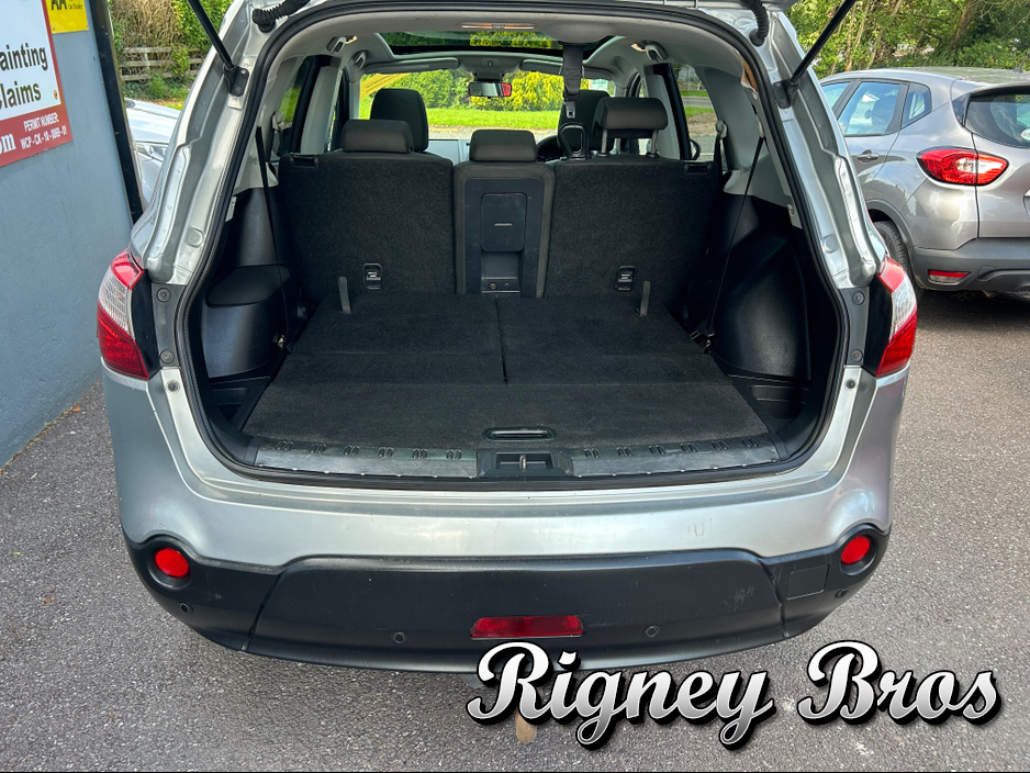 2012 Nissan Qashqai +2 1.5L Diesel For Sale Images