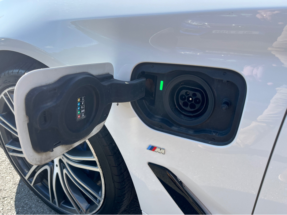 2018 BMW 5 Series 2.0L Hybrid For Sale Images