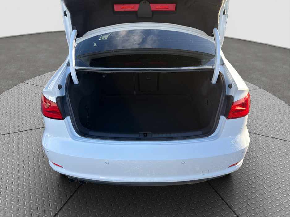 Audi A3 2015 Audi A3  Saloon 1.4 TFSi Automatic — thumbnail 17