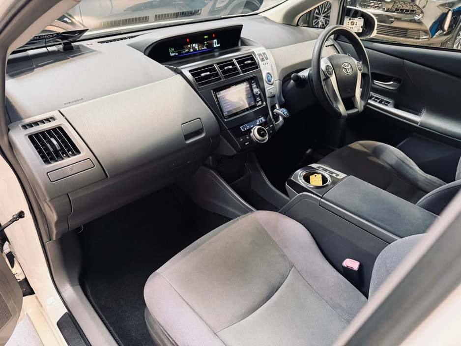 2012 Toyota Prius 1.8L Petrol Hybrid For Sale Images