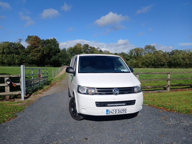 2014 VOLKSWAGEN TRANSPORTER