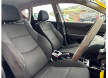 2011 Hyundai i30 1.6L Diesel For Sale Images