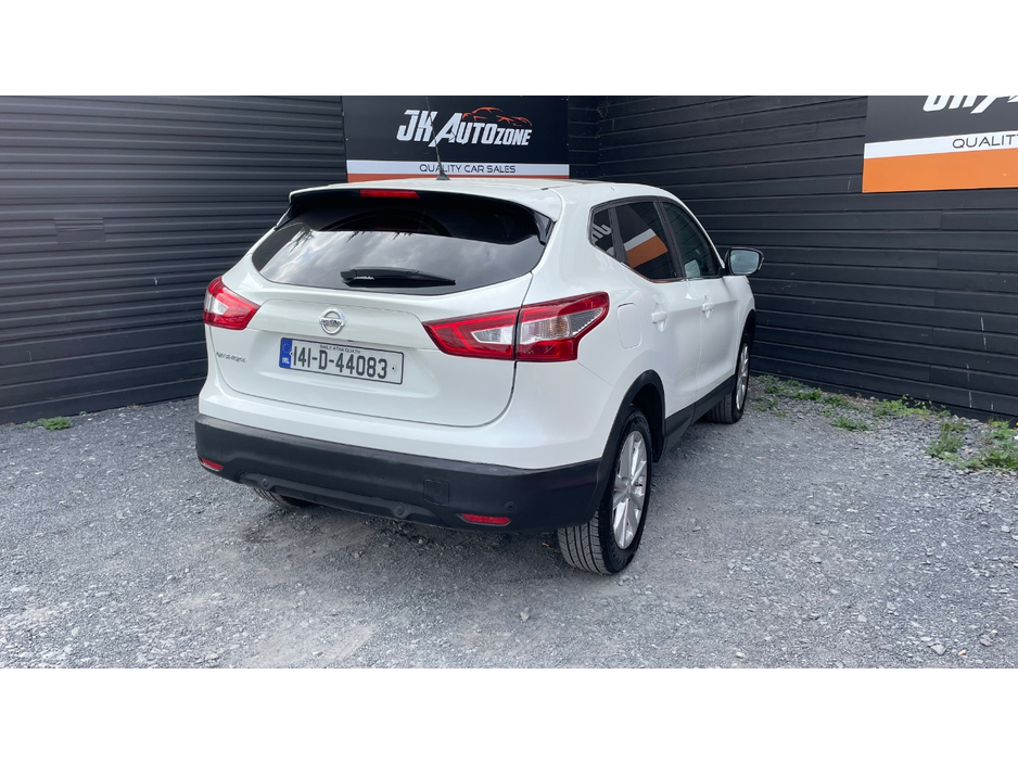Nissan Qashqai 1.2 DIG-T ACENTA PREMI PREMIUM — thumbnail 4