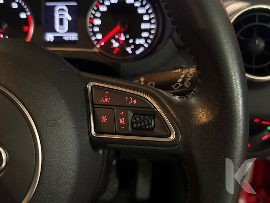 Audi A1 1.0 TFSI AUTOMATIC - FACTORY ALLOYS - FLAT BOTTOM STEERING WHEEL - LOW MILEAGE - ALLOY WHEELS - — thumbnail 17