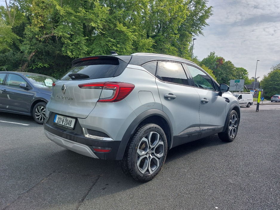 2023 Renault Captur 1L Petrol For Sale Images