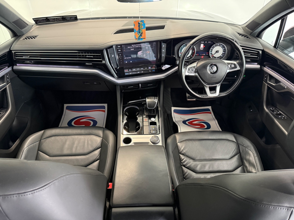 2019 Volkswagen Touareg 3L Diesel For Sale Images