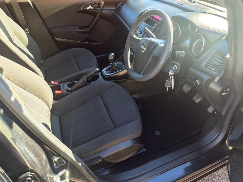 2015 Opel Astra 1.4L Petrol For Sale Images
