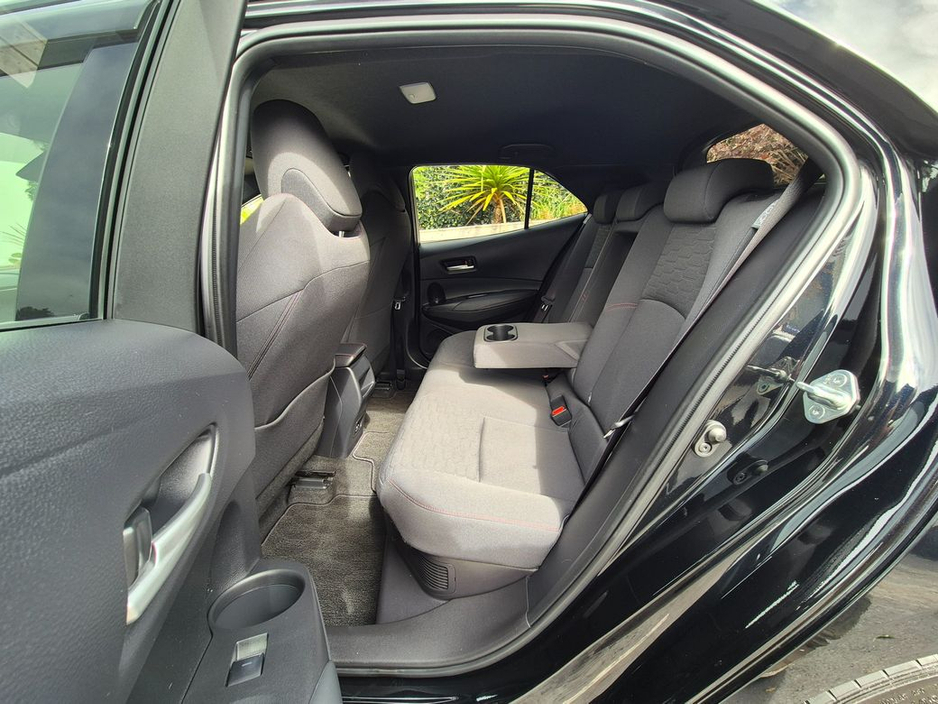 Toyota Corolla 1.8 HYBRID / SPORT SPEC / LOW MILEAGE / TAX €180 — thumbnail 31
