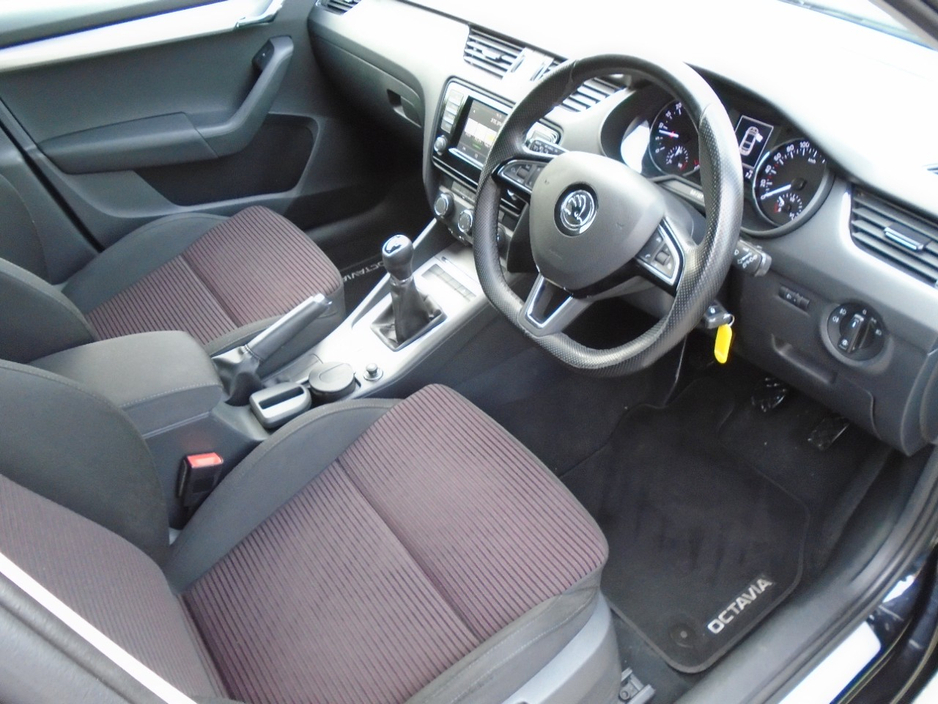 2017 Skoda Octavia 1.6L Diesel For Sale Images
