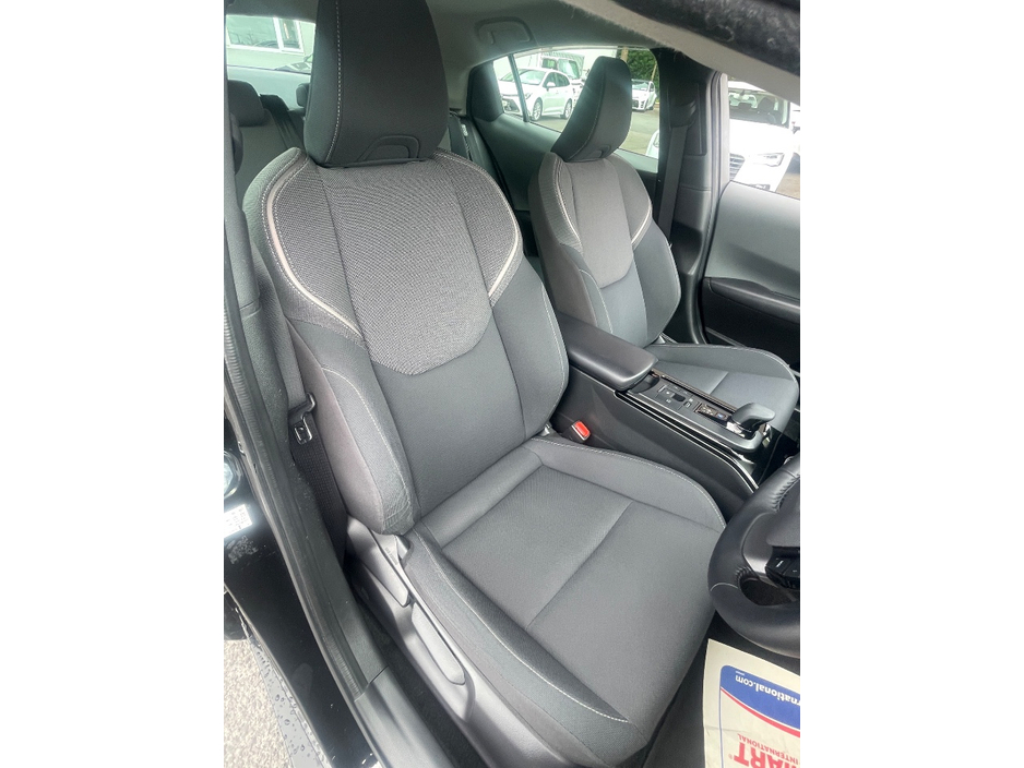 2023 Toyota Prius 2L Petrol Hybrid For Sale Images