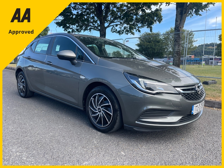 Used Opel Astra 2017 in Cork