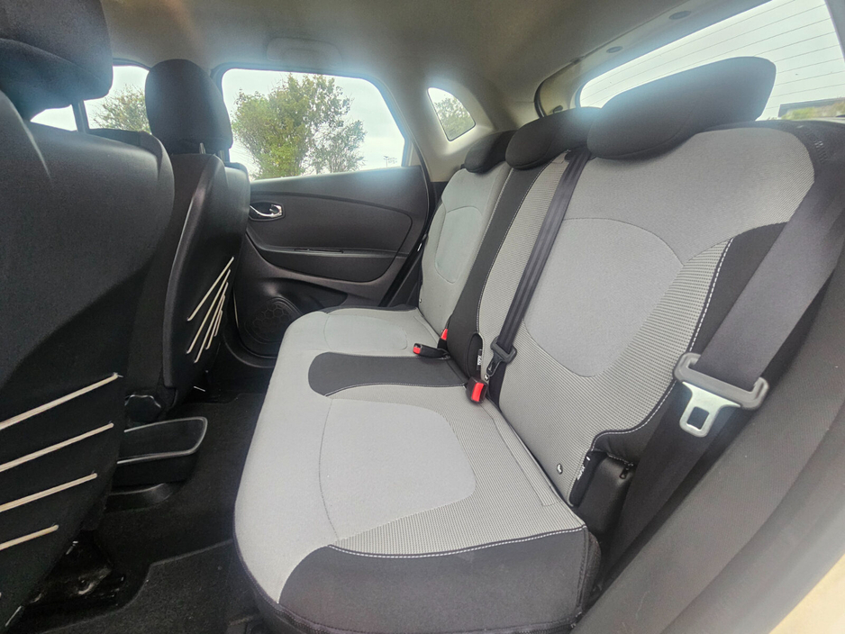 Renault Captur — thumbnail 21