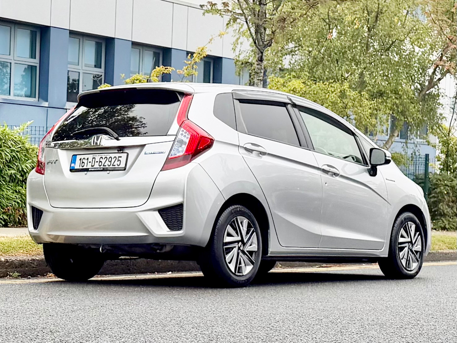Honda Fit HYBRID!! AUTO!! — thumbnail 17