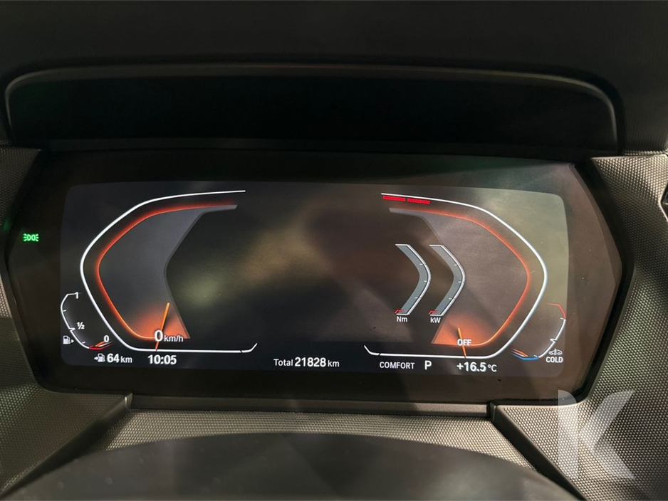 BMW 1 Series 1.5 AUTOMATIC - ELECTRIC TAILGATE - MULTI FUNCTION STEERING WHEEL - CRUISE CONTROL - REVERSE CAMERA - ELECTRIC SEATS — thumbnail 19