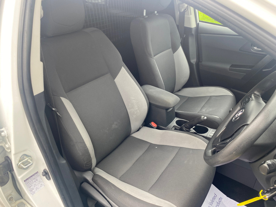 2019 Toyota Auris 1.4L Diesel For Sale Images