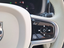 2023 Volvo XC60 2L Petrol Plug-in Hybrid For Sale Images