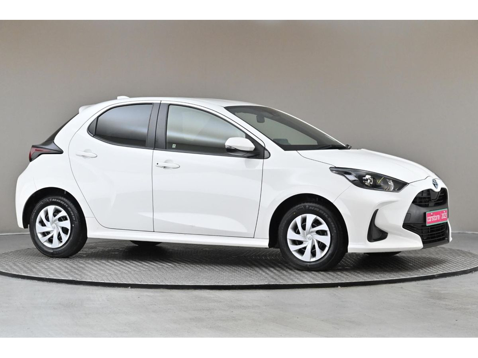 Toyota Yaris 1.5 PETROL HYBRID *REVERSE CAM* — thumbnail 11