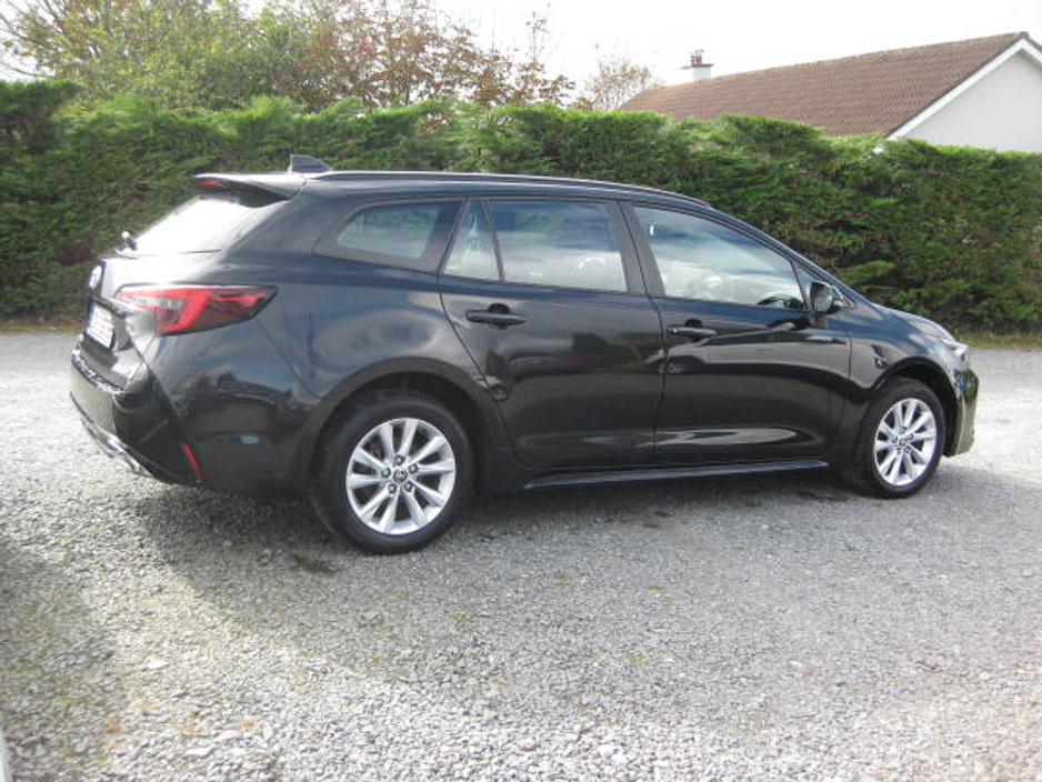 2023 Toyota Corolla 1.8L Petrol Hybrid For Sale Images