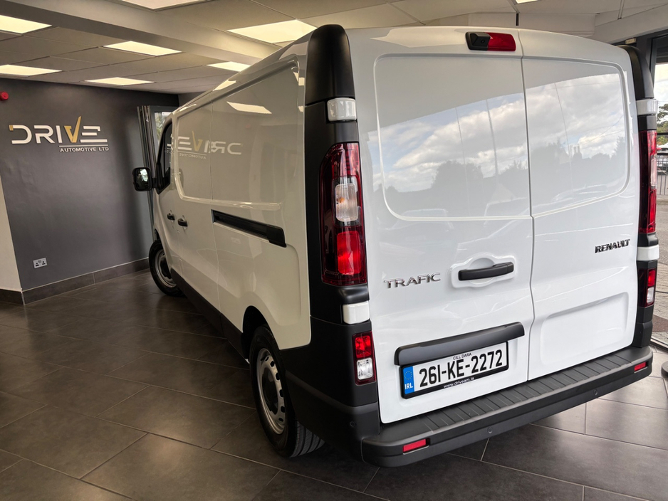 2026 Renault Trafic 2L Diesel For Sale Images