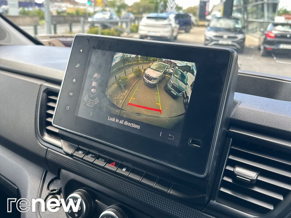 2026 Renault Trafic 2L Diesel For Sale Images