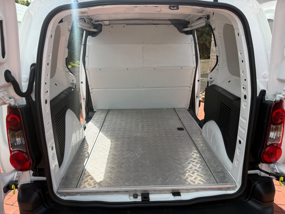 2019 Peugeot Partner 1.6L Diesel For Sale Images