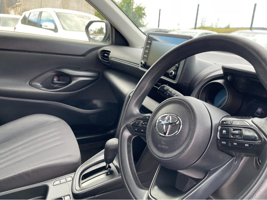 2022 Toyota Yaris Cross 1.5L Petrol Hybrid For Sale Images