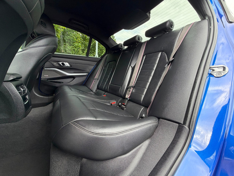 BMW 3 Series 330E M SPORT M PERFORMANCE *1 YEAR WARRANTY* — thumbnail 23