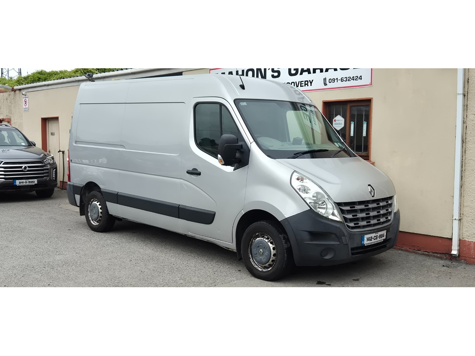 2014 Renault Master 2.3L Diesel For Sale Images