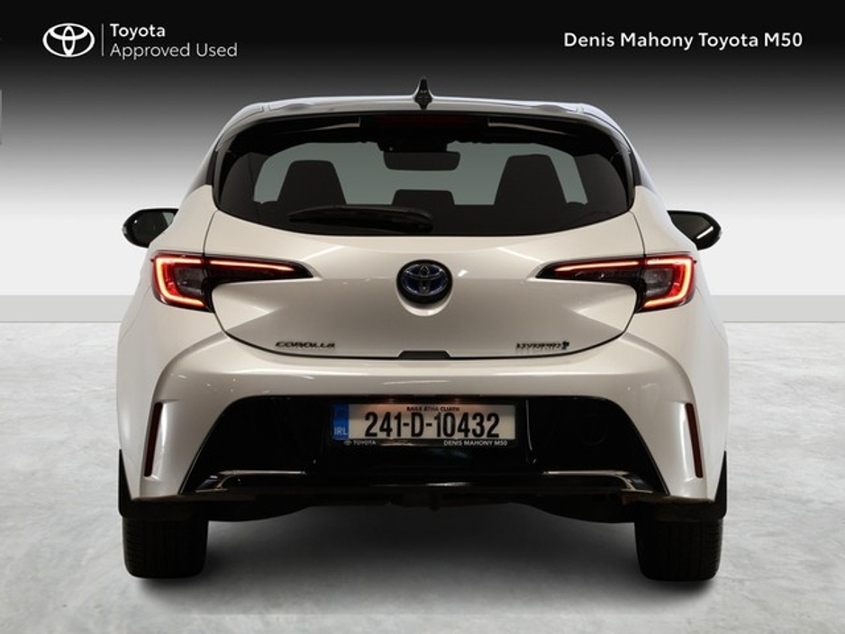Toyota Corolla Luna Sport Hybrid Hatchback — thumbnail 4