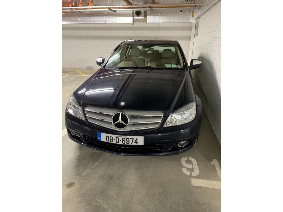 Mercedes-Benz C Class 1.8 Classic Saloon Petrol Automatic RWD (156bhp) — thumbnail 3