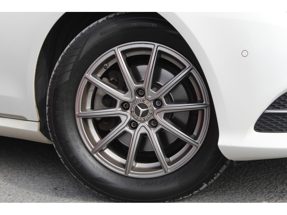 2014 Mercedes-Benz E Class 2.1L Diesel For Sale Images