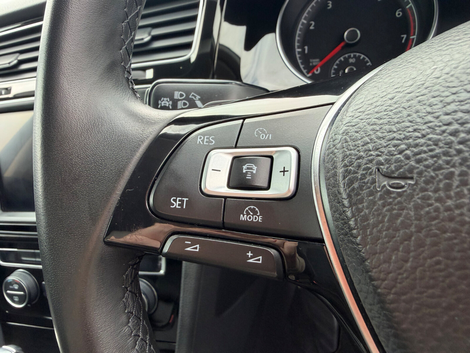 2014 Volkswagen Golf 1.4L Petrol For Sale Images