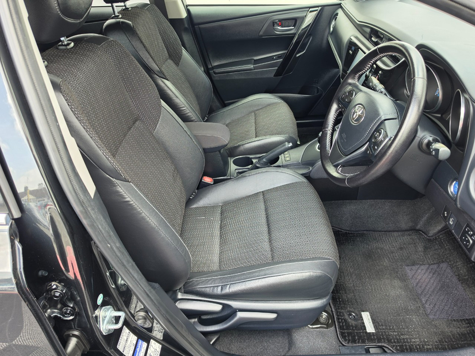 2016 Toyota Auris 1.8L Petrol Hybrid For Sale Images