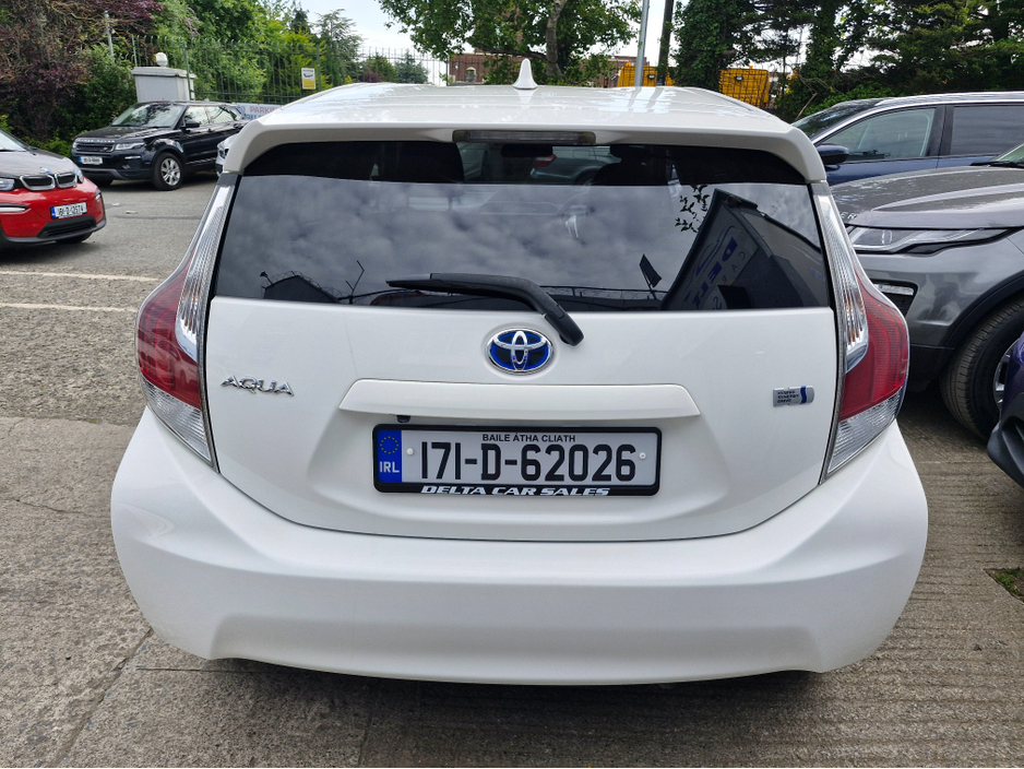 2017 Toyota Aqua 1.5L Petrol Hybrid For Sale Images