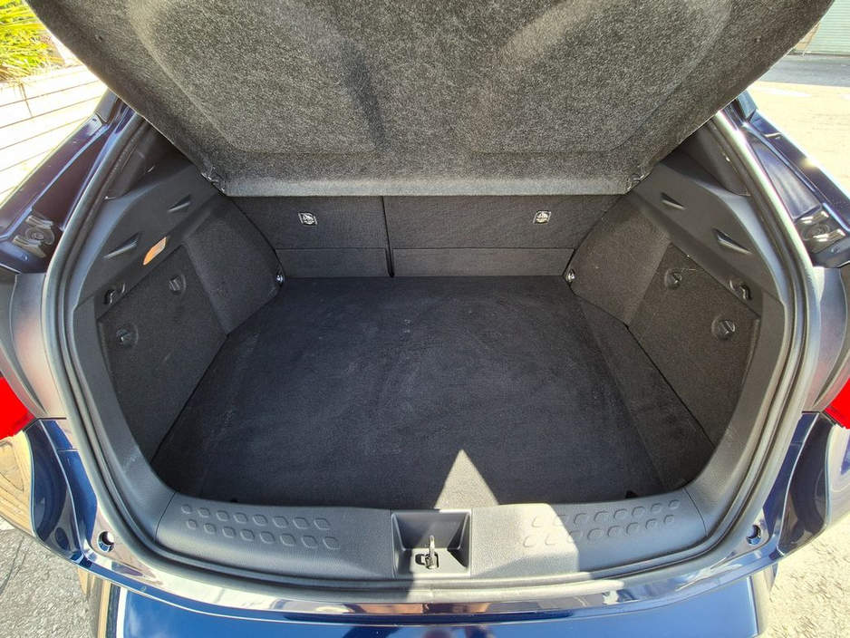 Toyota C-HR 1.8 HYBRID / SOL NERO EDITION WITH SAFETY PACK / TAX €160 — thumbnail 10
