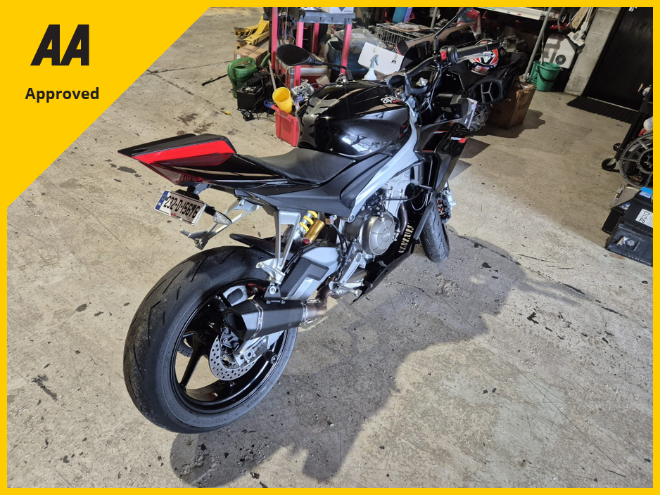 2023 Aprilia Tuono 0.9L Petrol For Sale Images
