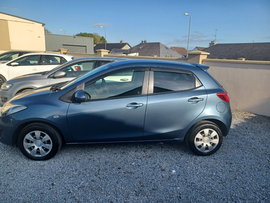 Mazda Demio DBA-DE3FS CVT 5DR AUTO — thumbnail 3