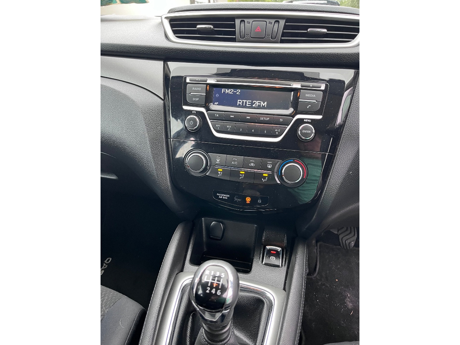 Nissan Qashqai 1.2 PET XE 4DR — thumbnail 12