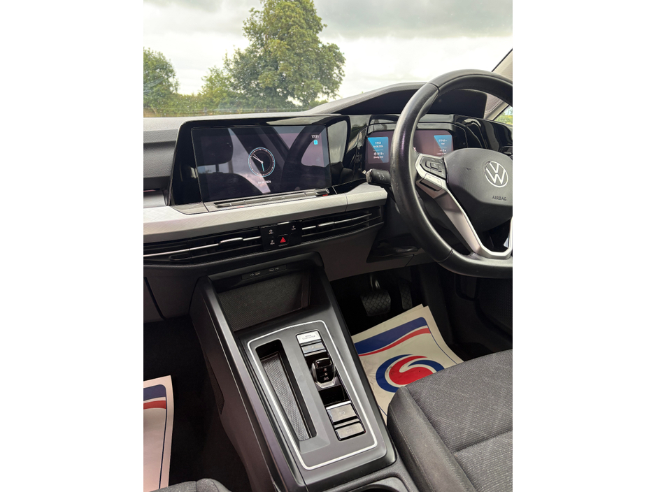 2024 Volkswagen Golf 2L Diesel For Sale Images
