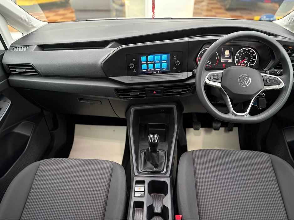 2022 Volkswagen Caddy Maxi Life 2L Diesel For Sale Images