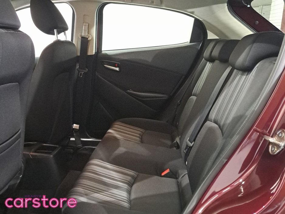 Mazda Demio — thumbnail 10