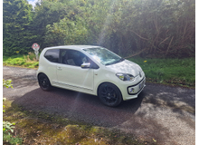 Volkswagen up! 3DR AUTO .. HIGH-SPEC