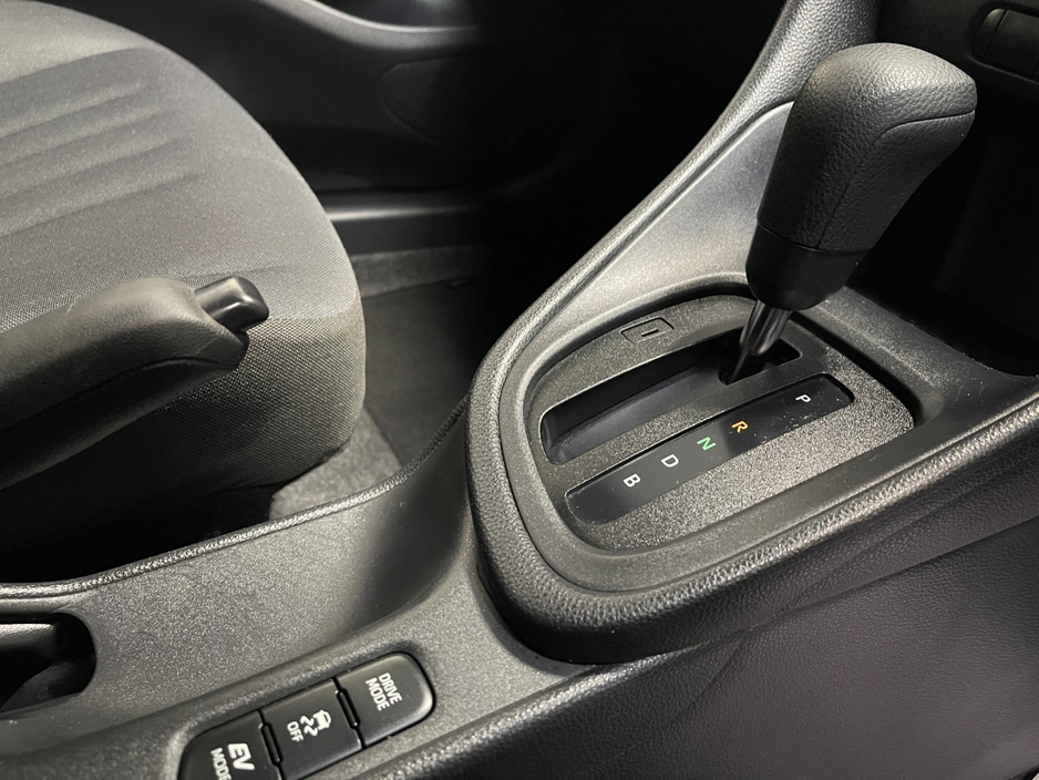 2021 Toyota Yaris 1.5L Petrol Hybrid For Sale Images