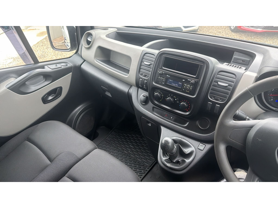 2017 Renault Trafic 1.6L Diesel For Sale Images