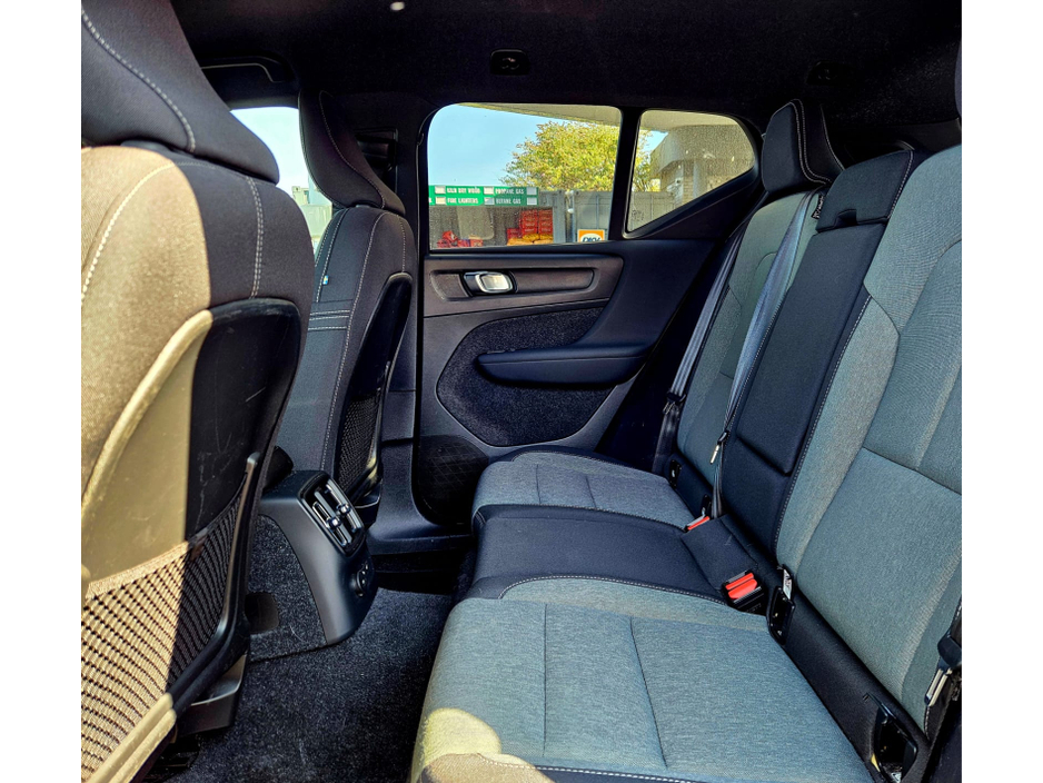 2022 Volvo XC40 1.5L Petrol Plug-in Hybrid For Sale Images