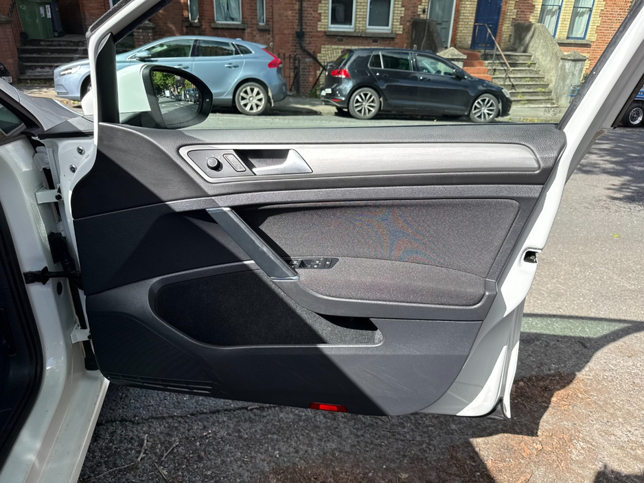2016 Volkswagen Golf 1.2L Petrol For Sale Images